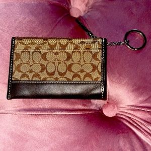 Coach signature logo card keychain change purse